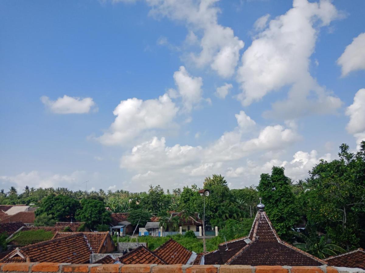 Cheap Inn Banyuwangi Banyuwangi  Exterior photo